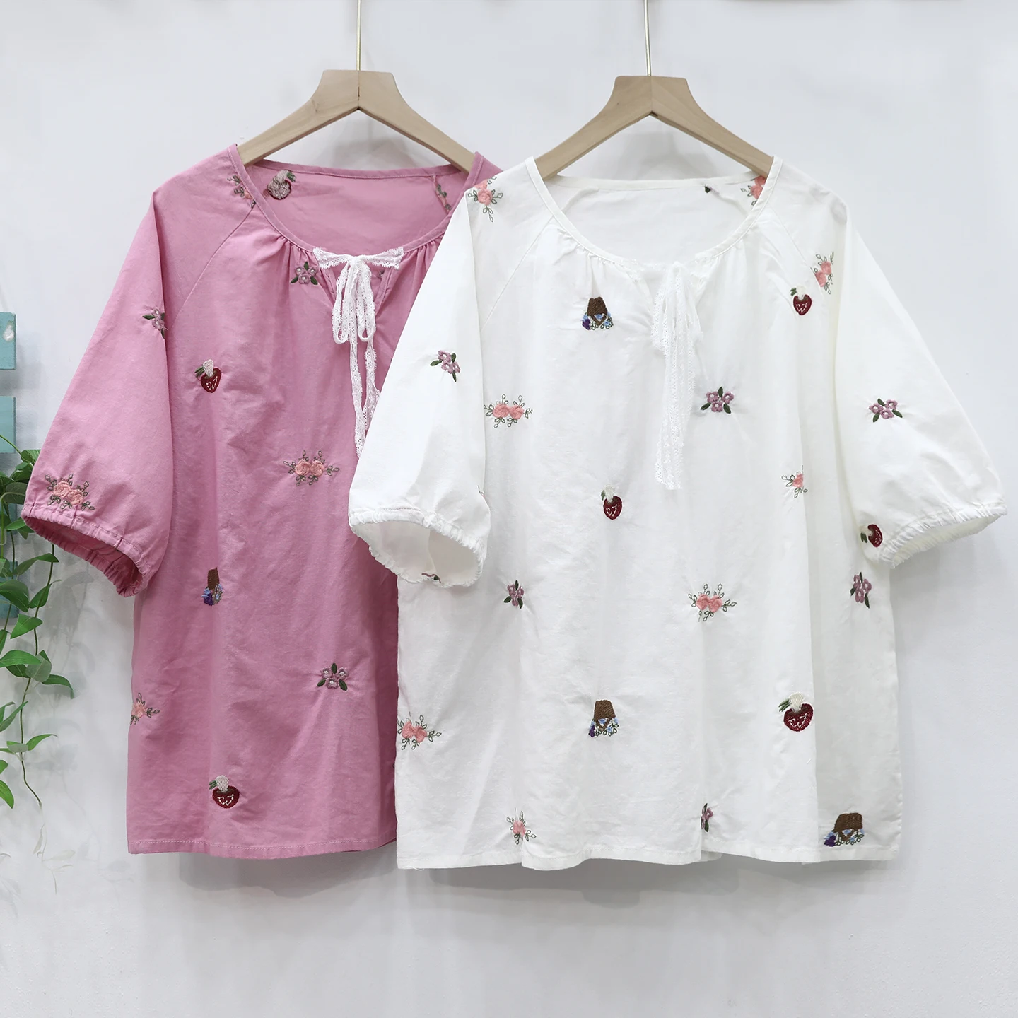 

Japanese Sweet Mori Girl Flower Embroidery Cotton Shirts Women Summer Lace Up O-Neck Short Sleeve Casual Loose Pullover Blouse