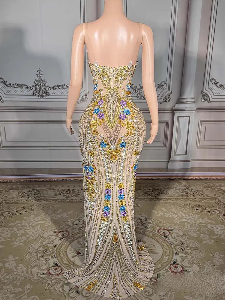 Robe sexy en maille à bretelles enveloppées sur la poitrine, couleur de haute qualité, estampage à chaud, nouvelle mode, vêtements personnalisés pour femmes, 2025