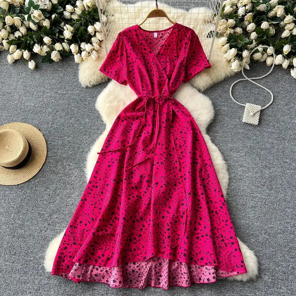 

V-neck Lace Up Waist Cinching Short Sleeved Floral Dress for Women in Summer, Slimming and Stylish French Long Dress
