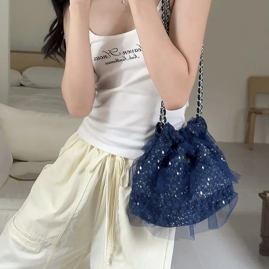 

New Pleated Bucket Mesh Women's Bags Summer Fashion Sequin Shoulder Handbag Sweet Ins Niche Design Chain Ladies Crossbody Bag