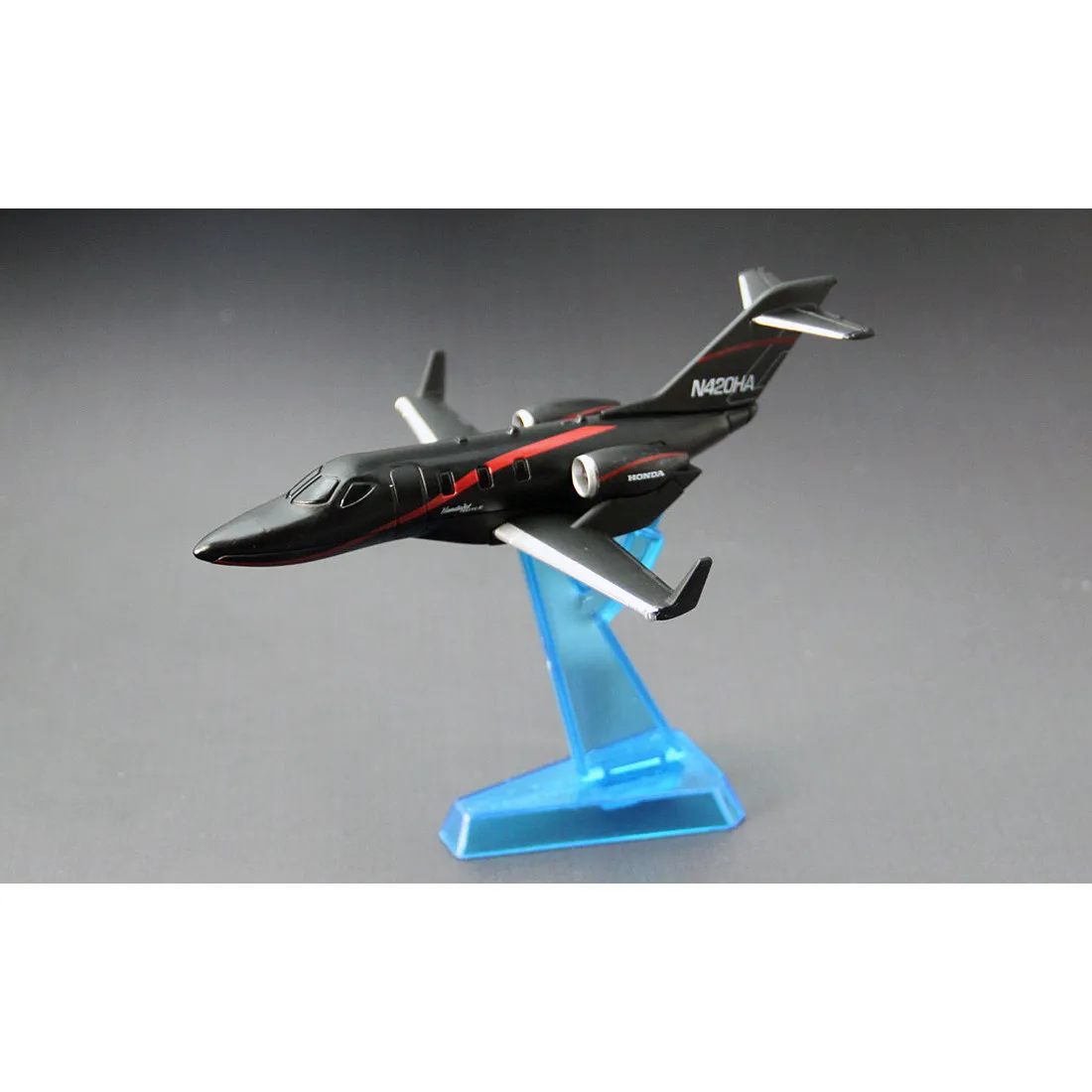 

TOMY Simulation Alloy Car Model Tomica Cars Toys For Boys Long Model Red And White Box No. 138 Honda Jet Business Jet 156956