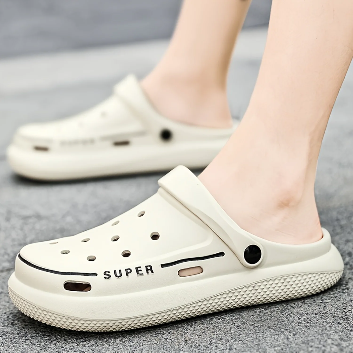 Breathable Men's Fashion Solid Hollow Out Water Shoes for Beach, Non Slip Indoor Outdoor Slippers - Ideal for Outdoor Events