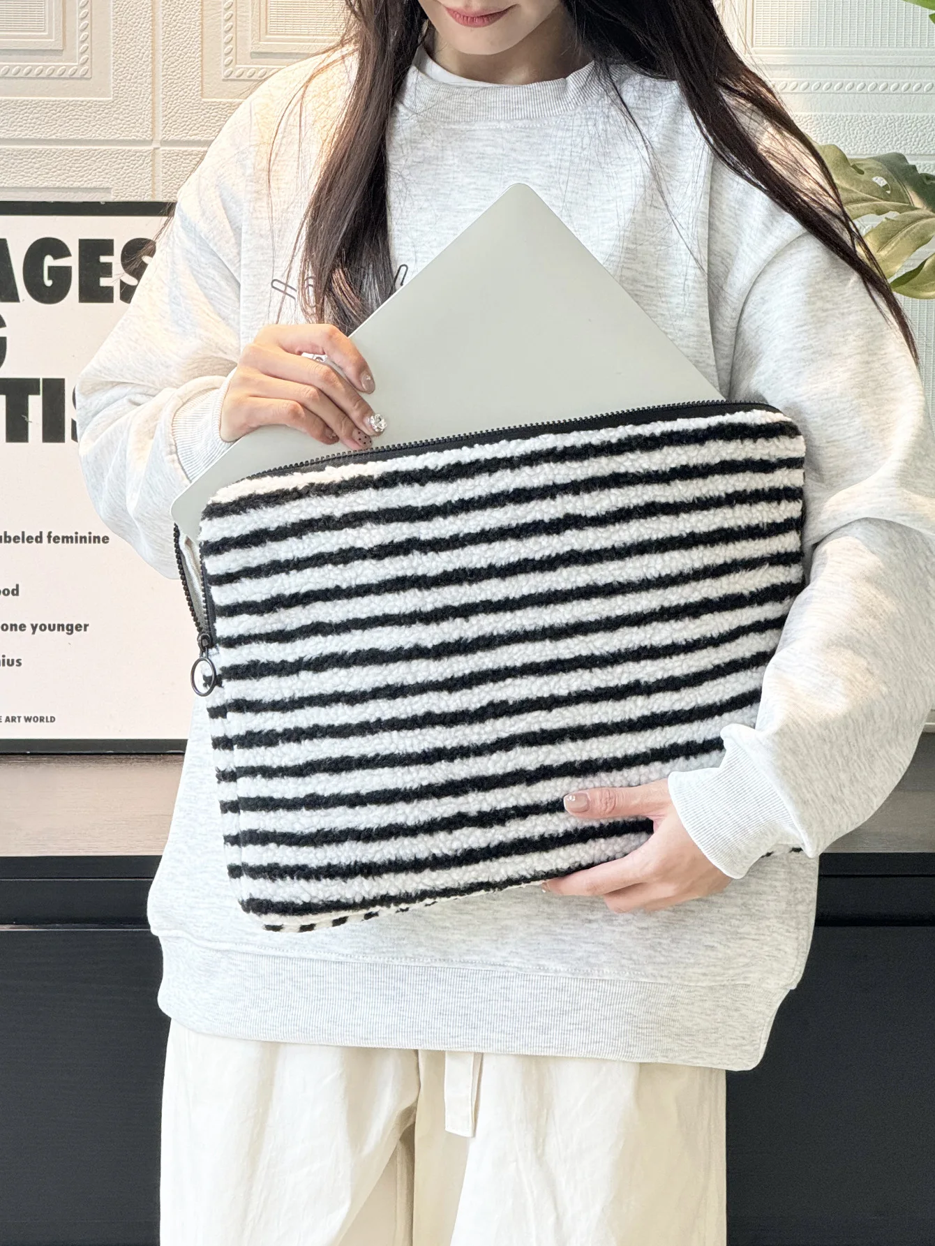 Plush Liner Bag Tablet Laptop Case For Ipad Pro11 Air6 4 510.9 Macbook Air13.3 Pro14 Xiaomi Huawei Samsung15.6 Laptop Sleeve