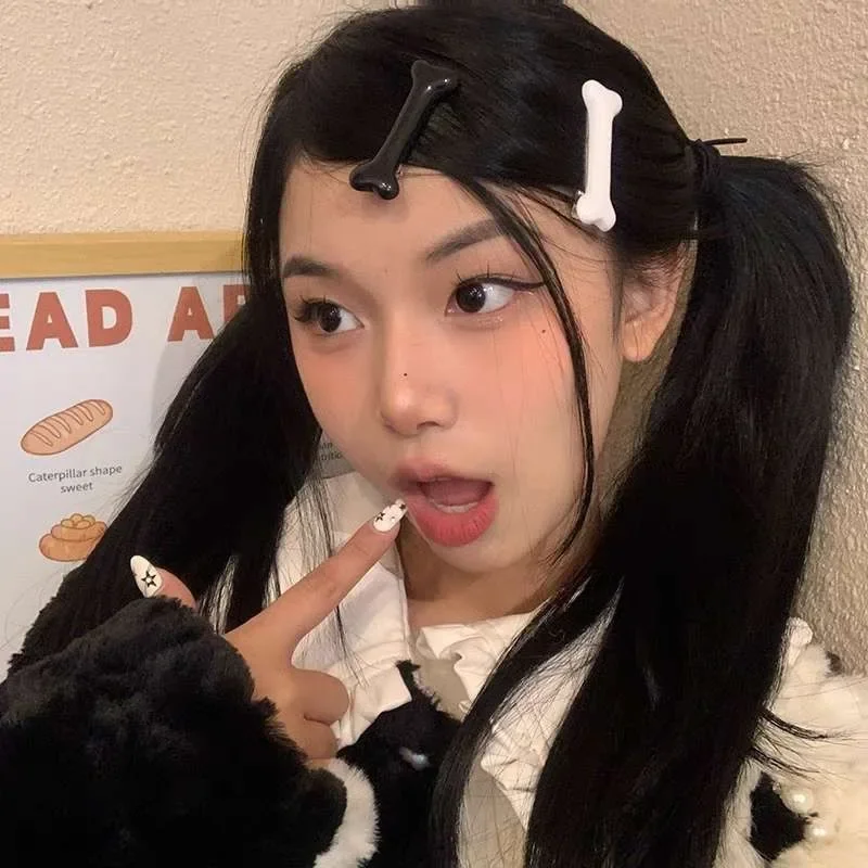 

White Bone Hair Clip Cute Cartoon Bobby Pin Girl Fashion Dog Bones Decoration Small Hairpins Barrettes Y2K Accessories Wholesale