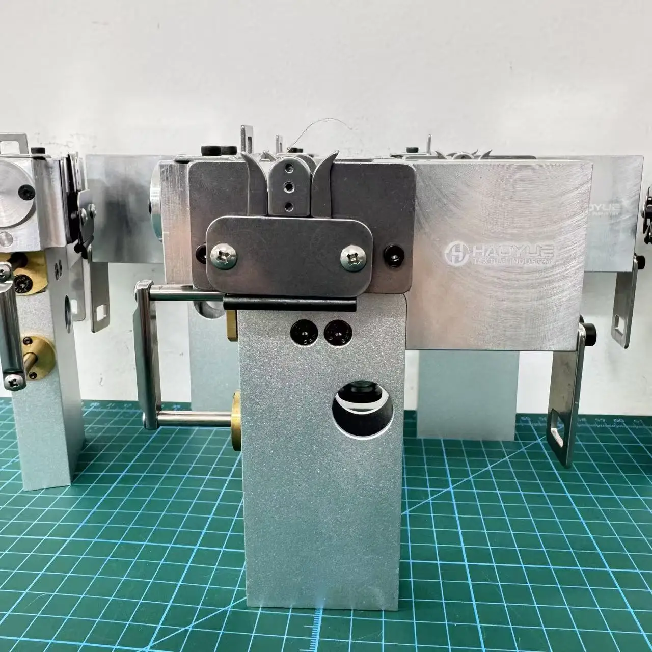 

Yarn Splicer For 5 PLY 750 denier 100% Polyester Yarn And Carpet Yarn