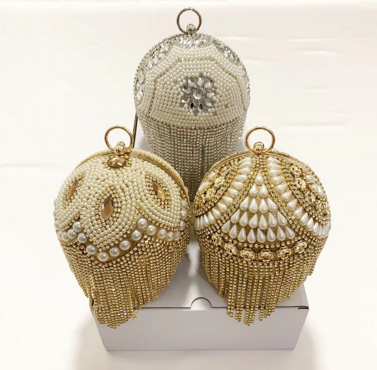 

Ele Pearl Diamond Tassel Ball ape Evening Clutch Bag Faionable Handbag for Women Sweet Lady's Qipao Diamond Par Wom...