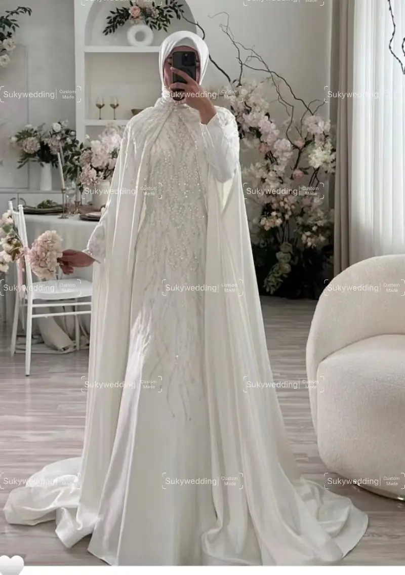 

Luxury Muslim Wedding Dresses with Cape Beads Crystal Applique Lace Long Sleeves Bridal Gowns Robe De Mariée Customsized