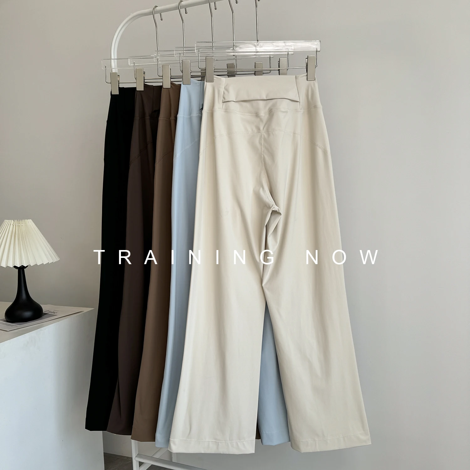 

Свободные спортивные прямые брюки для женщин, осенняя модная утягивающая одежда для йоги, спортивные штаны для бега, быстросохнущие фитнес-штаны