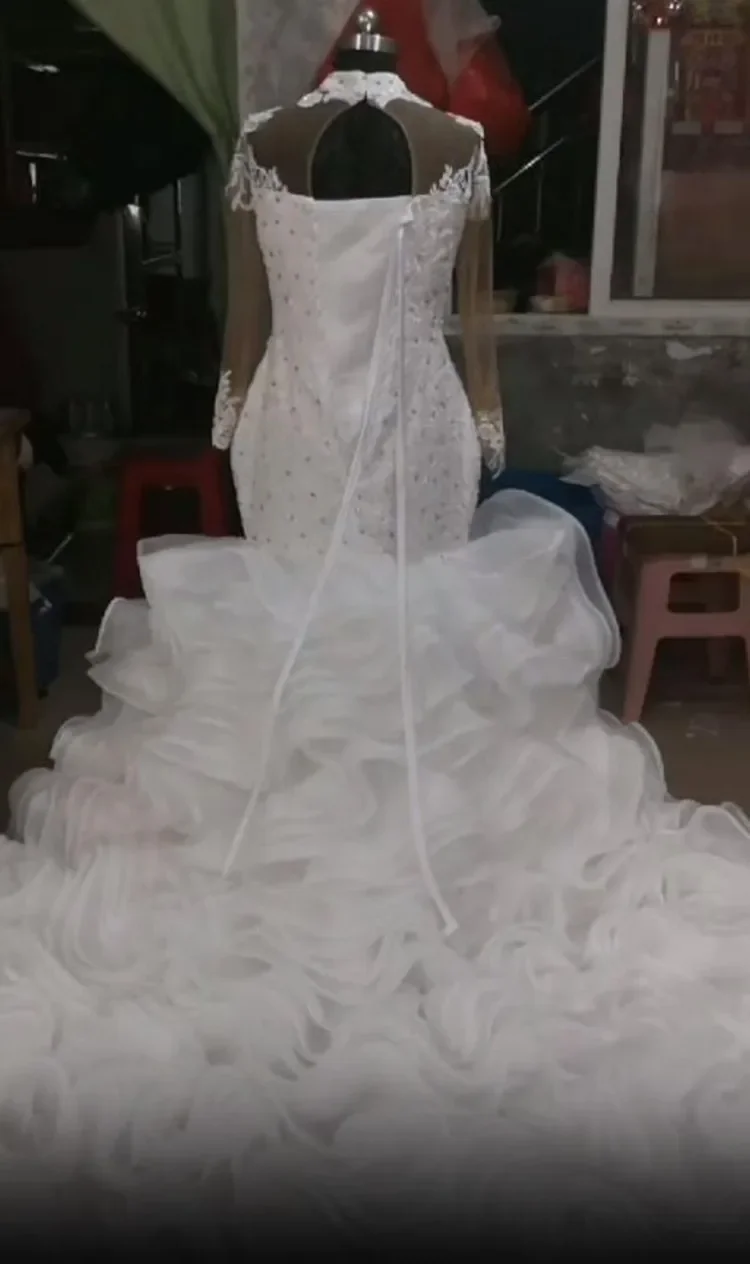 Personalizado alta pescoço shinnyappliques contas vestido de casamento vestidos de novia mangas compridas em cascata babados sereia vestidos de noiva