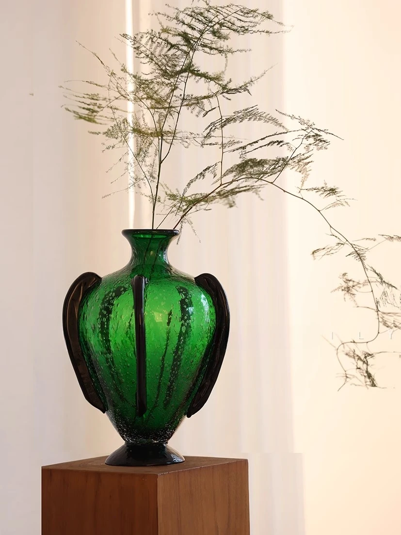 

Jade eagle vase, medieval vase, high-end glazed art flower ware, French living room entrance ornament