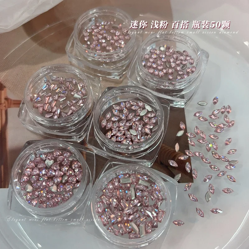 50pcs Mini Pink Zircon Nail Charms 3D Glitter Rhinestone Nail Art Decoration Akcesoria do paznokci Diy Manicure Design Salon Supply