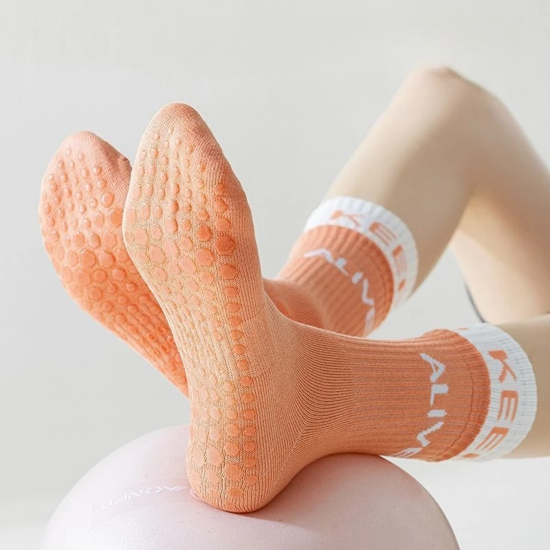 1pair Mid Tube Double Color Yoga Socks Anti Slip Dance Sports Breathable Socks Fitness Pilates Cotton Socks