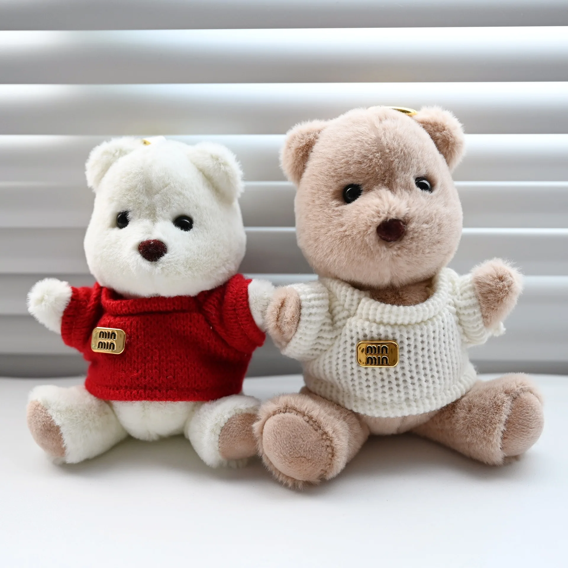 Porte-clés ours du nouvel an, pull d'hiver de 13cm, poupée douce et mignonne, décor suspendu pour Couples, cintre de sac, cadeau mignon, 2026