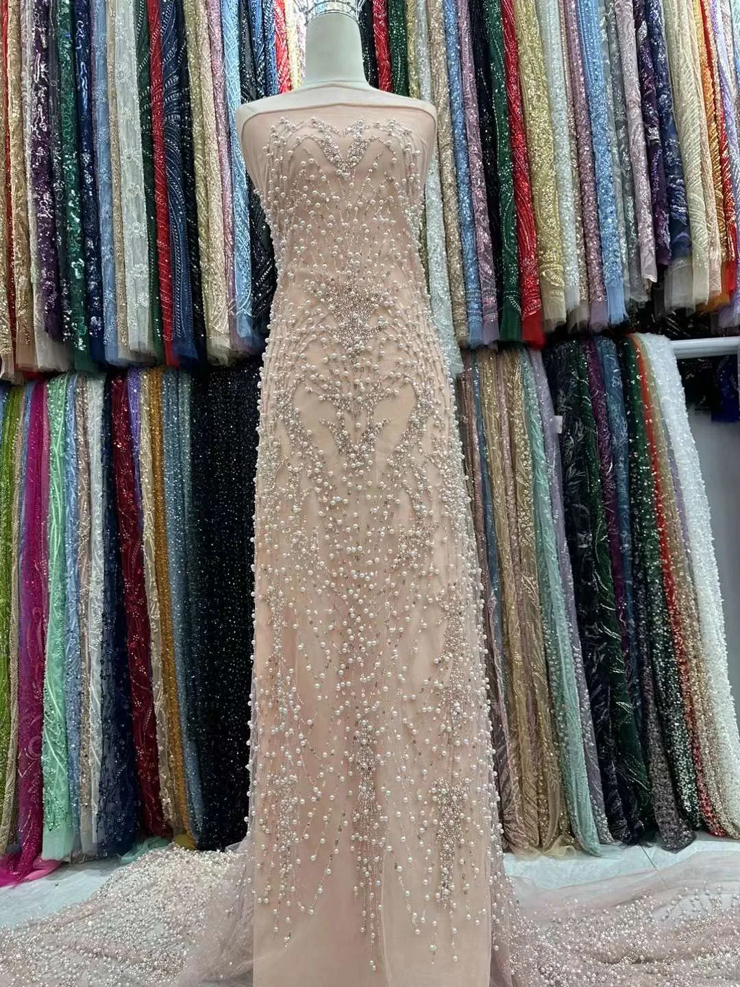 2024 Latest Luxury Exquisite Africa Heavy Beads With Lace Hot Sale French Fashion Tulle Sequins Lace Nigerian Fabric For Dresses