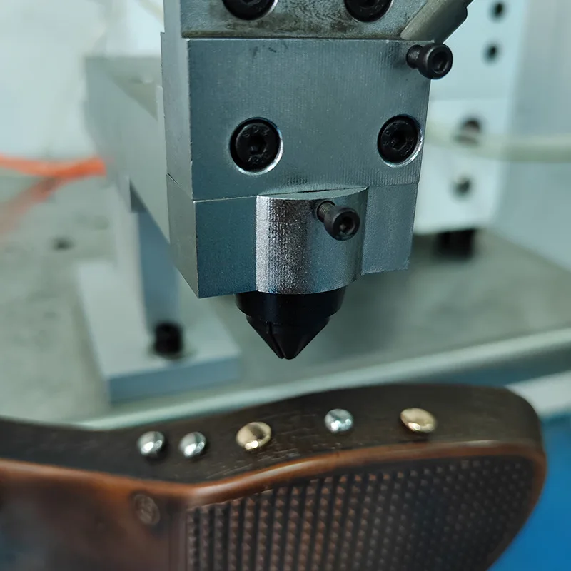 Automatic pushpin machine, sofa nailing machine, special edge nailing machine for sandals