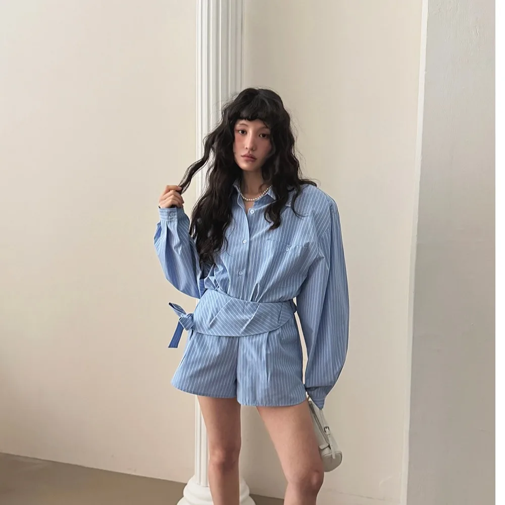 

Fashionable Striped Shirt High Waist Wide Leg Shorts Two Piece Set Spring 2026 Women's Loose Fit Breathable Button up Shirt