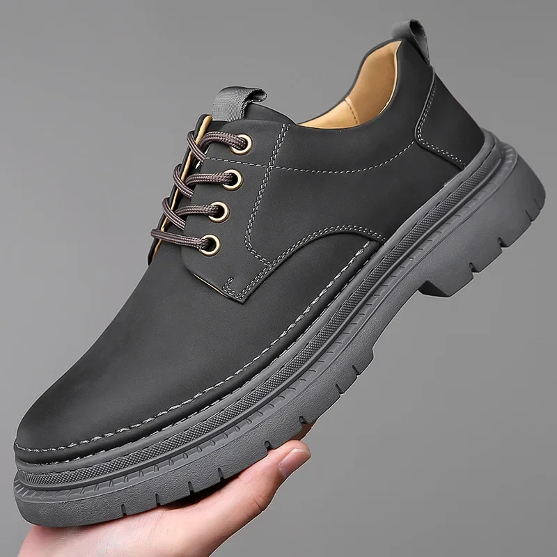 Zapatos de trabajo de plataforma de estilo británico para hombre, zapatos de cuero de Color sólido, suela gruesa transpirable, baja ayuda, primavera y otoño