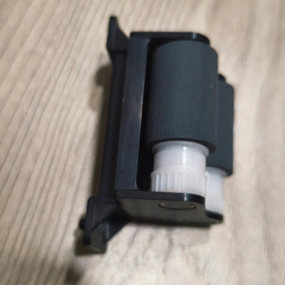 

1X JC93-00673A Ролик подачи захвата для SAMSUNG C1810 C1860 C2620 C2670 C2680 C3010 C3060 CLP415 CLP475 CLP680 CLX4195 CLX6260