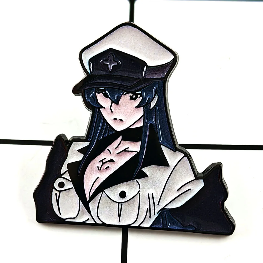 Akame Ga Kill! Esdeath Abzeichen Klassische Anime-Charakter-Brosche Cartoon-Mädchen Emaille-Pin Modischer Kragenschmuck Geschenk