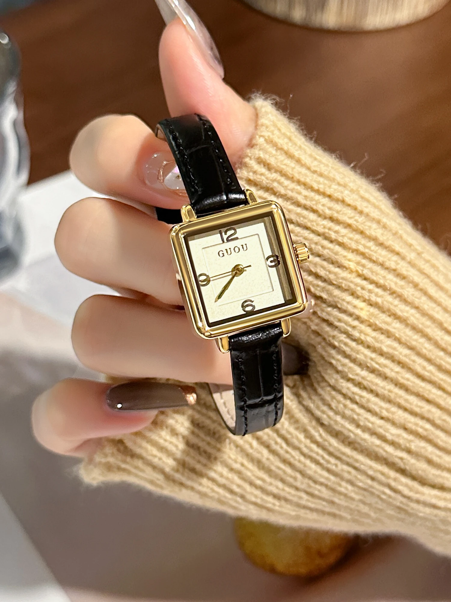 

New luxurystudent junior high school light luxury2025new sugar cube autumn and winter women's watchstyle birthday gift for women