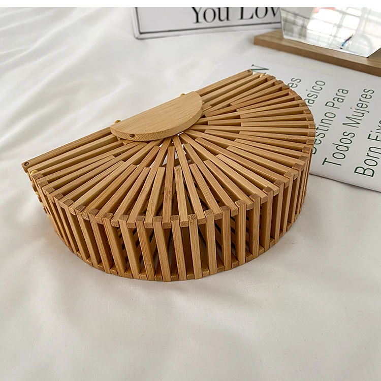 с доставкой Designer summer Luxury handbag for women shoulder bag semicircle bamboo woven beach bag Mobile Phone Wallet 2022