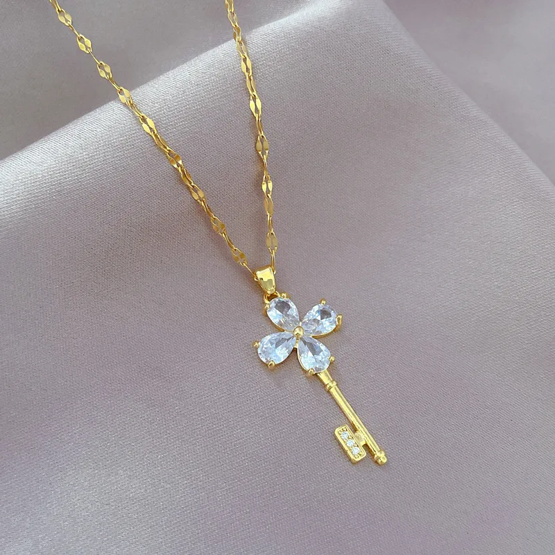 Stainless Steel Chain Classic Shiny Zircon Flower Key Pendant Necklace for Women Lady Vintage Jewelry Accessories Gifts