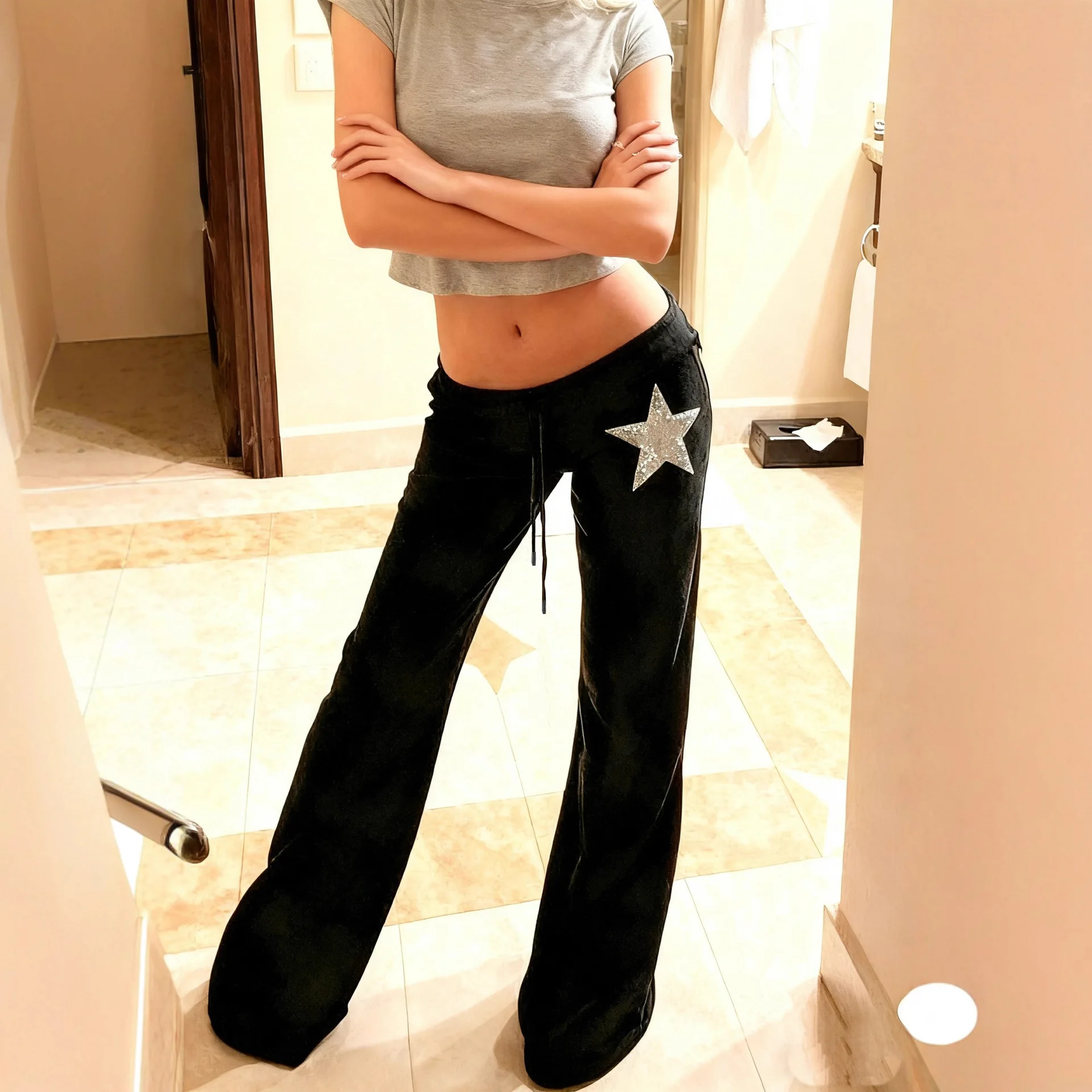 سراويل نسائية جديدة Y2K خماسية لامعة مرقعة منخفضة الارتفاع ومتوهجة ومتألقة ملابس الشارع الصلبة