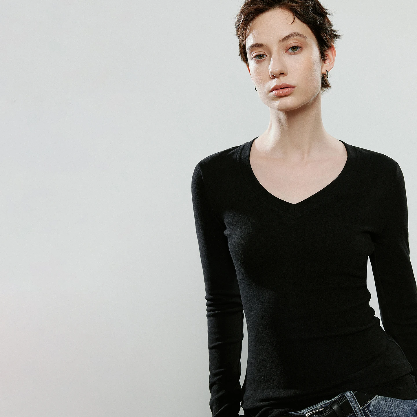 TOYOUTH レディース 長袖Tシャツ 2025年冬新作 アシンメトリー 暖かい スリムフィット Vネック ベースレイヤー トップス