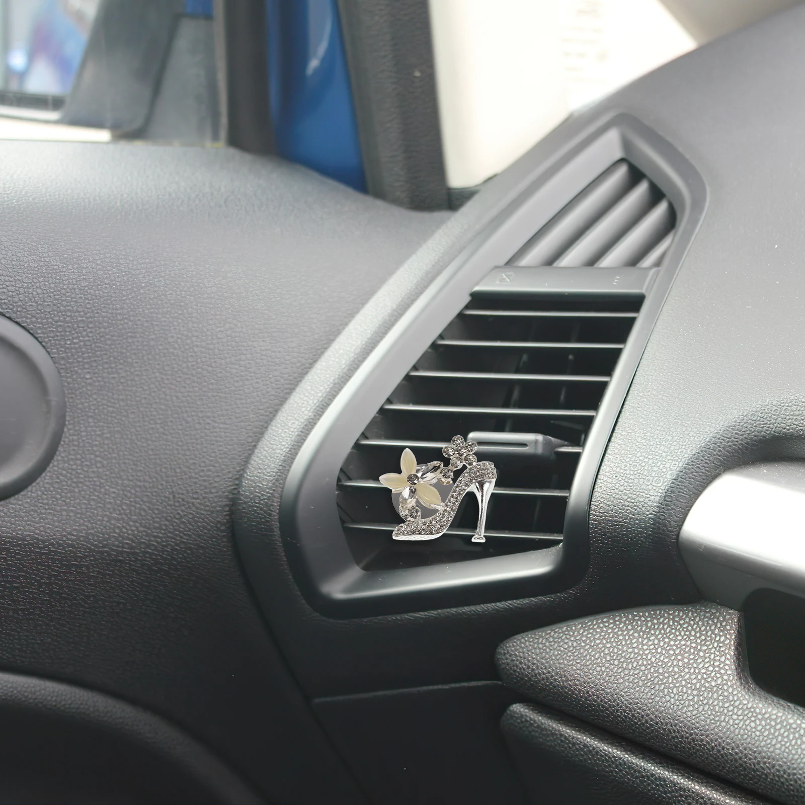 

2 Pcs High Heel Car Vent Clip Aromatherapy Diffuser Stylish Design Unique Creative Easy Installation Car Interior Decor Air
