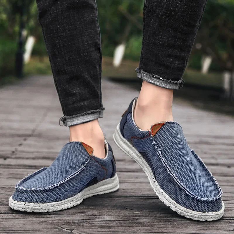 Hot Sale Light Walking Shoes Man Flats Slip On Canvas Shoes For Men Big Size 46 47 Comfort Men's Loafer Shoes Chaussure Hommes