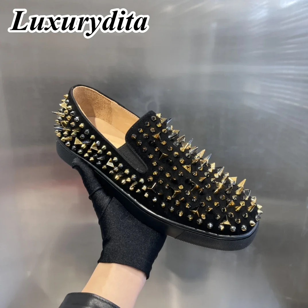 

Top Quality Womens Trendy Casual Sneakers Luxury Mens Real Leather Tennis Shoes Designr Red Sole Tide Lovers Rivet Shoes HJ0046