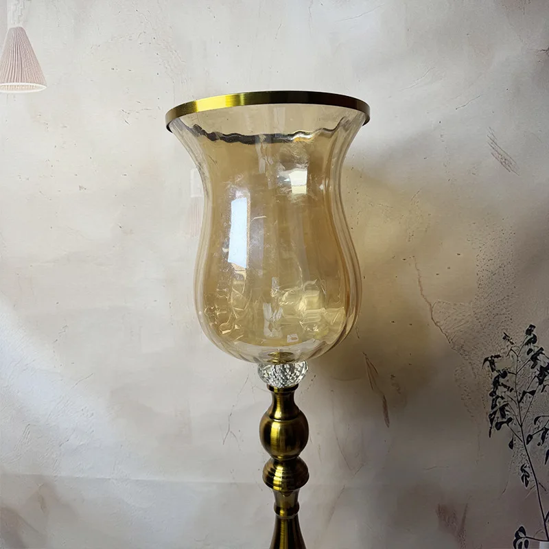 Wedding props Lu Yin golden wrought iron vase hotel banquet aisle flower banquet venue flower ornament