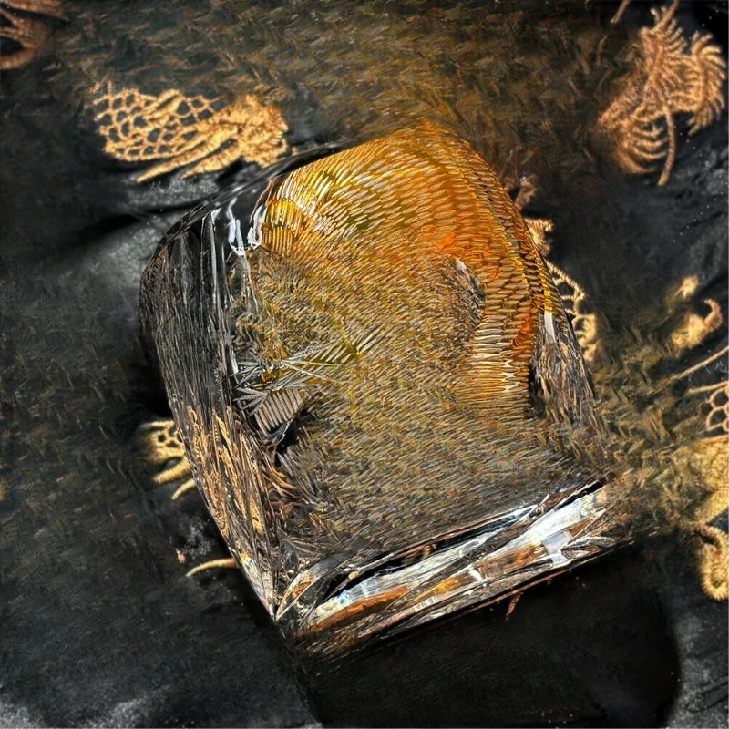 

Premium Handmade Japanese Tiger Boutique Handmade Whiskey Glass