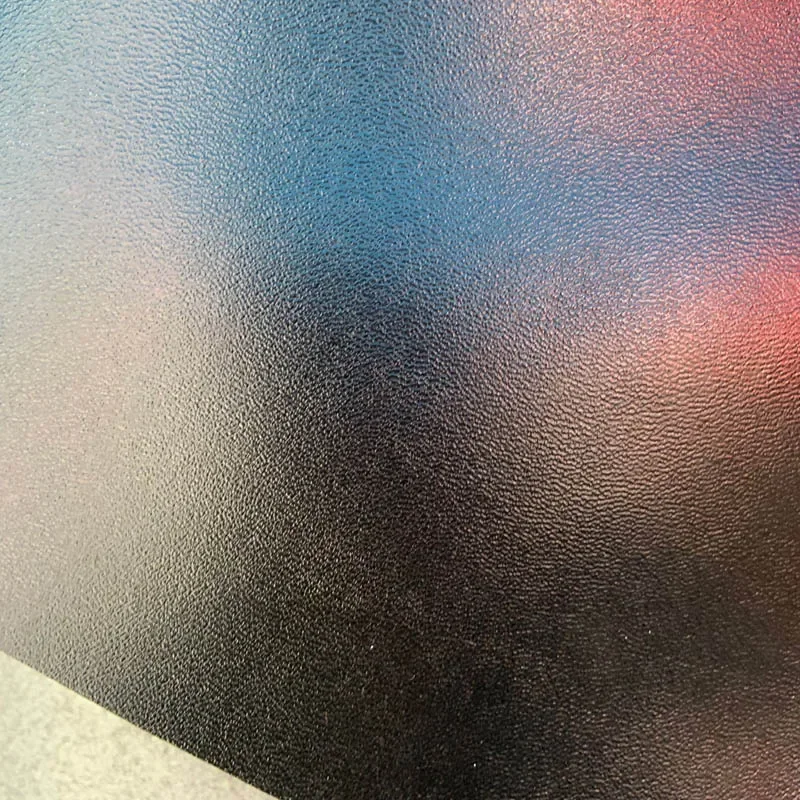 

Черные материалы из микрофибры с текстурой наппа толщиной 1,4 мм