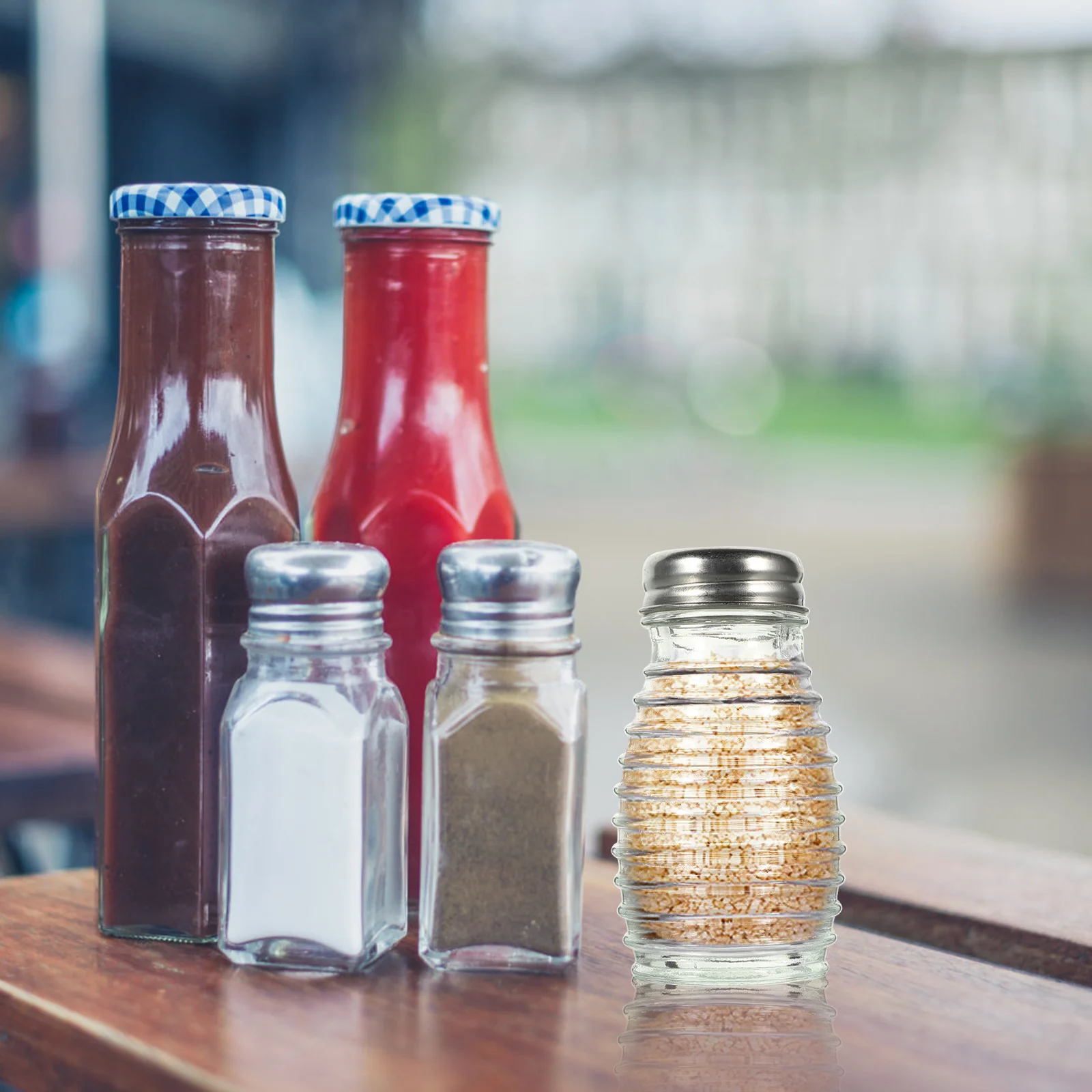 

Seasoning Shaker Portable Spice Shakers Bottle Pepper Container Kitchen Jars Storage Bottles Containers Dispenser