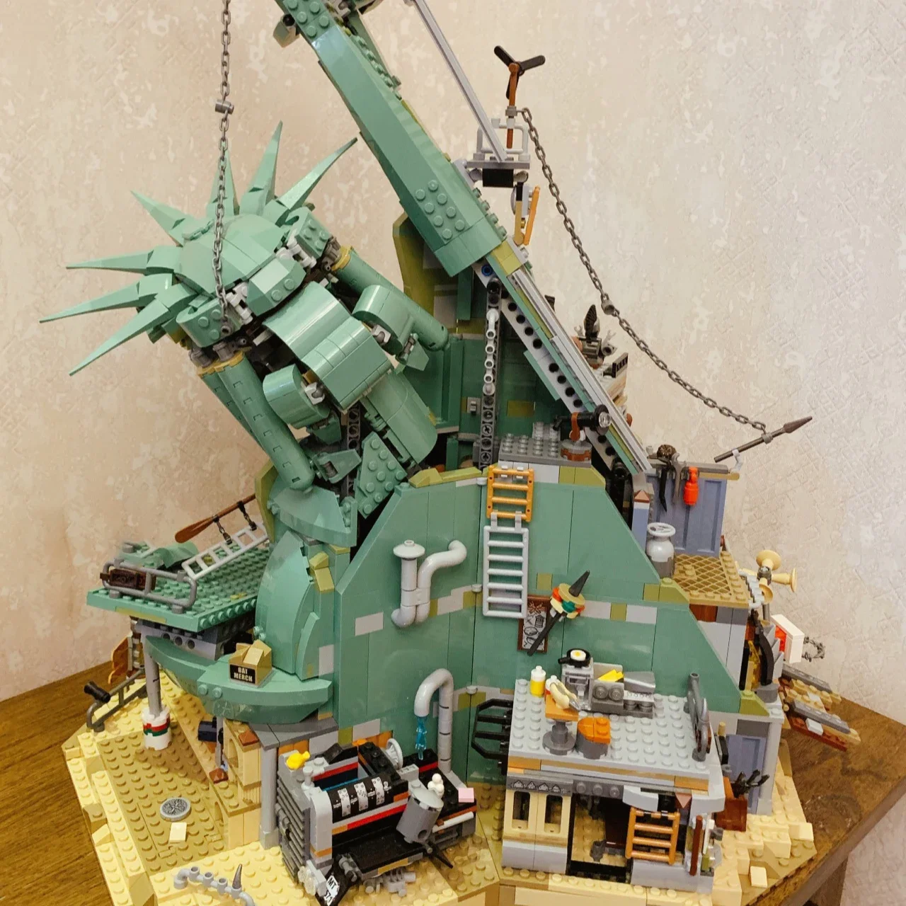 

Со светодиодной подсветкой Doomsday Castle 3178 шт. Богиня, совместимая с моделью 70840 45014, строительные блоки «сделай сам», детские игрушки, подарки