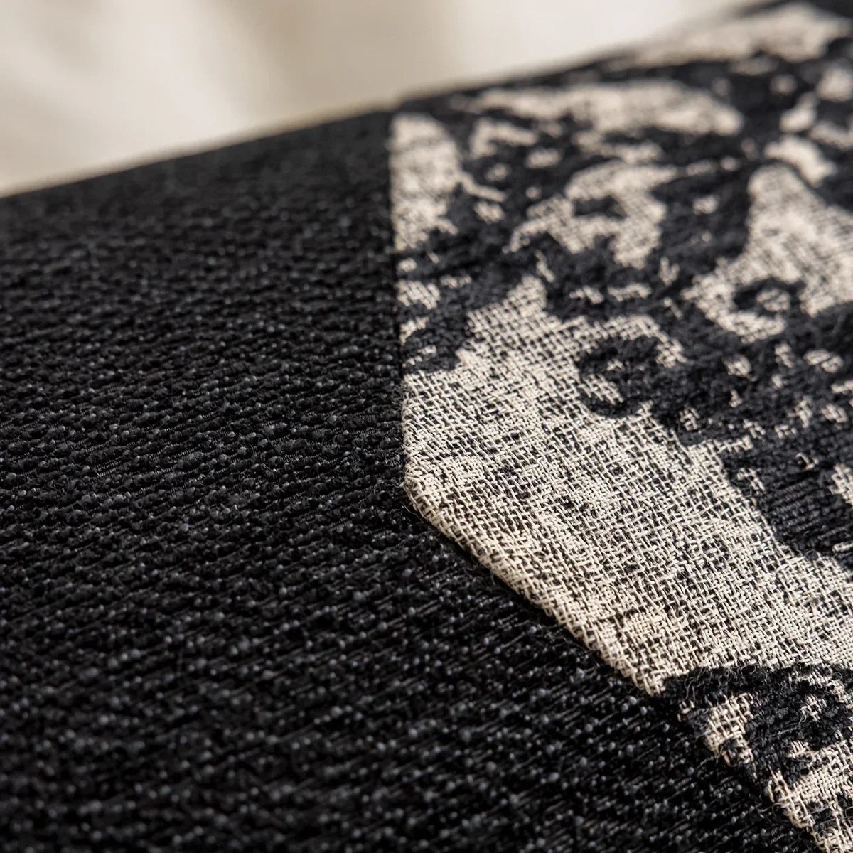 French Retro Jacquard Cushion Cover Geometric Texture Cotton Linen Pillow Cover Home Decor Black Light Luxury Pillowcase