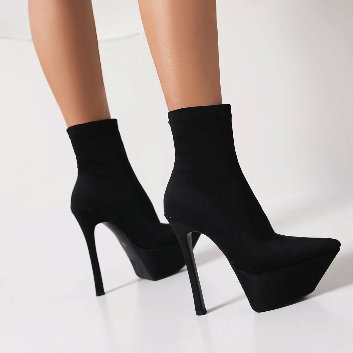 2026 Autumn/Winter New Style Women's High-Heeled Thick-Topped Velvet Fabric Short Boots Available in Sizes 34 - 43