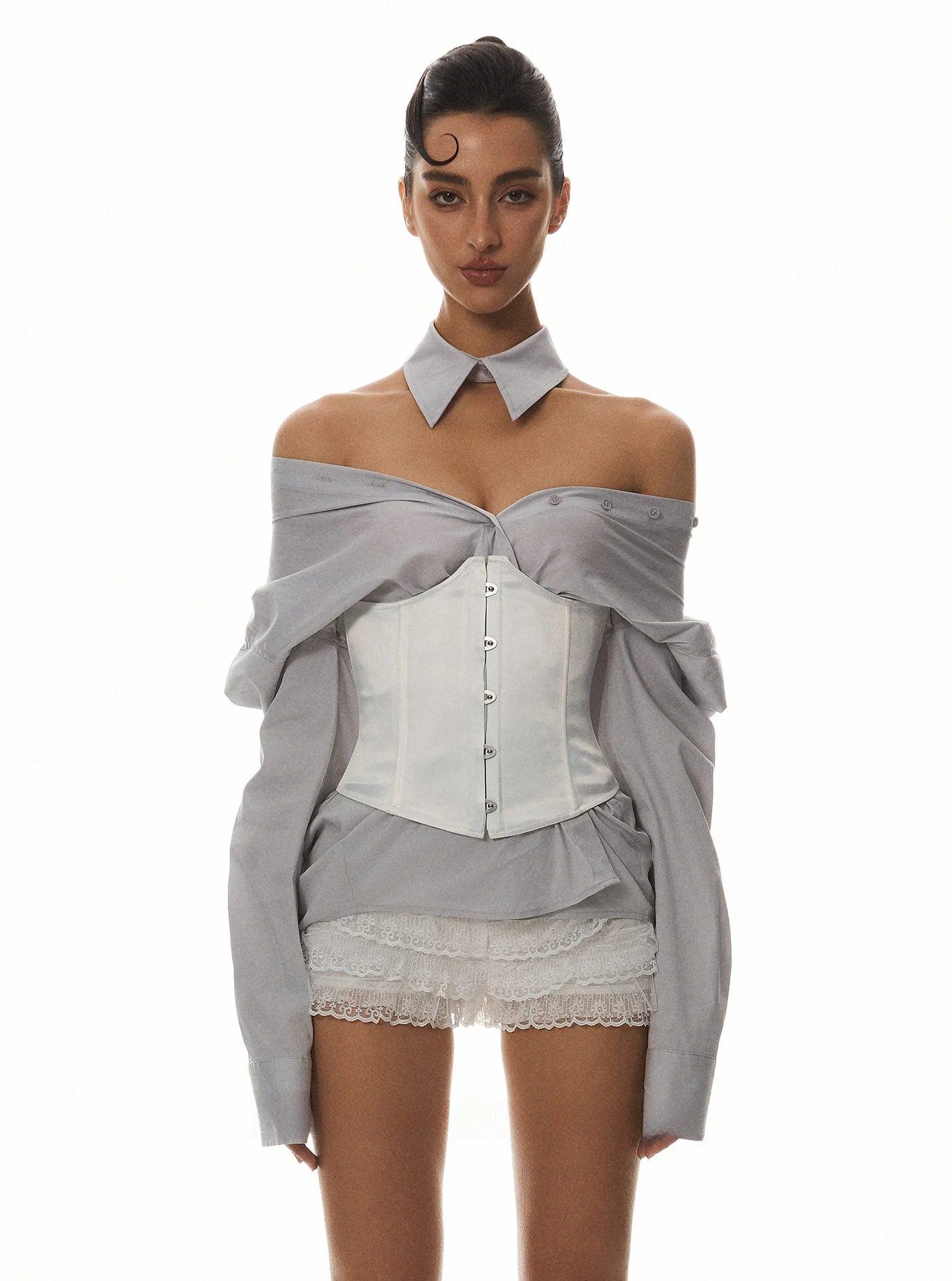 

Versatile Shirt Lace Waistcoat Fishbone Layering Cake Lace Shorts Set Women's Fashion Summer Outfit Two-Piece Cotton Ensemble