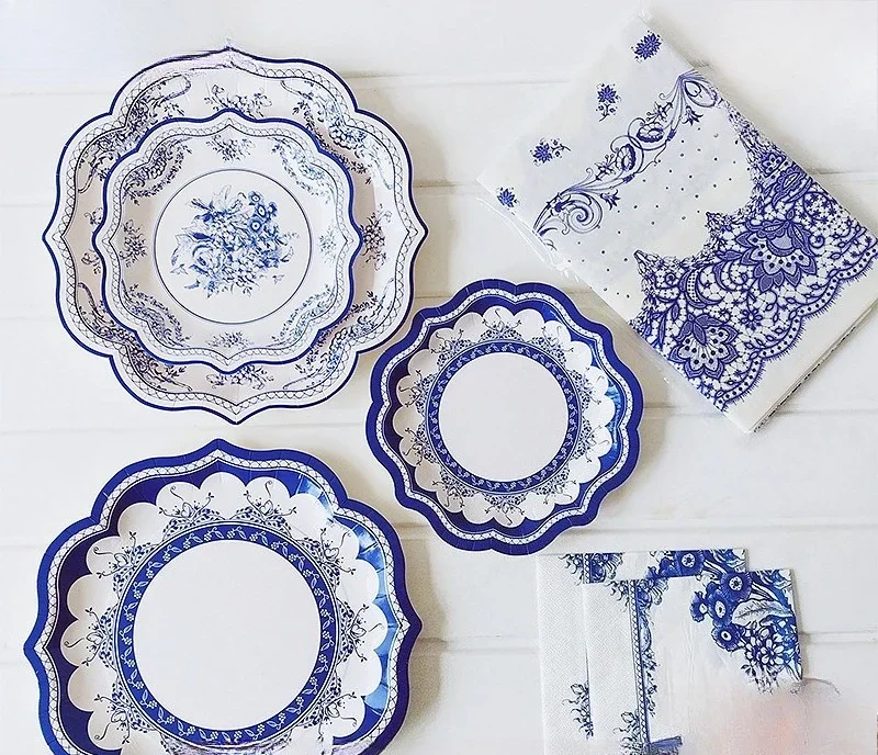 8 stücke Chinesische Blau Weiß Porzellan Platte Party Dekoration Platte Retro Welle Rand Platte Urlaub Kuchen Platte Einweg Pappteller