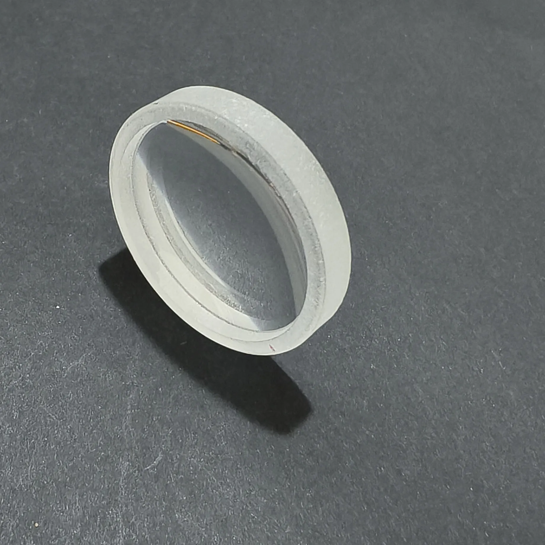 

Diameter 37mm, focal length 64mm, biconvex monolithic optical glass lens coated with 400~700nm part number R127