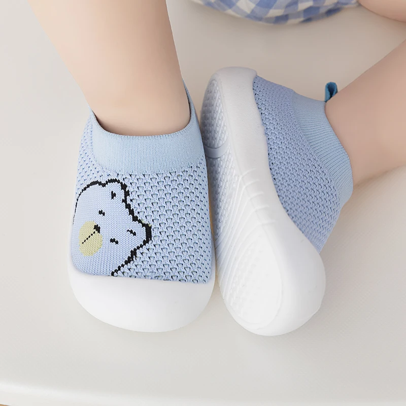 男の子と女の子のためのベビーシューズ,ソフトソール,快適で滑りにくい