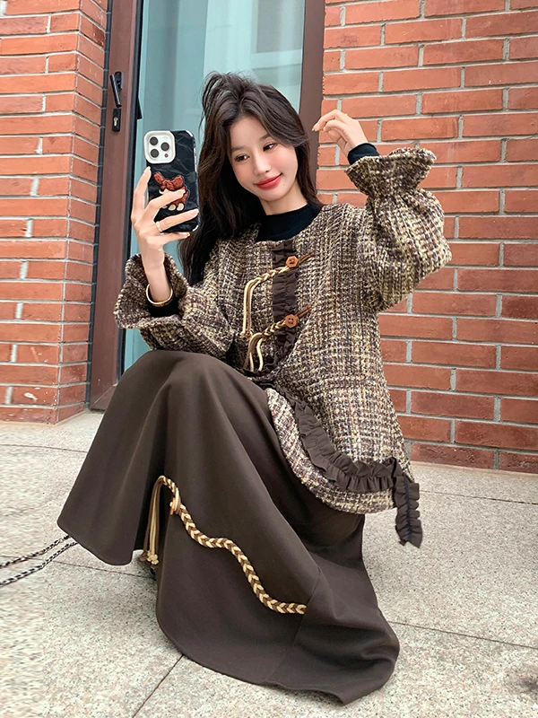 

Retro Artistic Half-Skirt Set Women Winter New Color Collision Wooden Collar Splice Outerwear Skirt Two-Piece Set