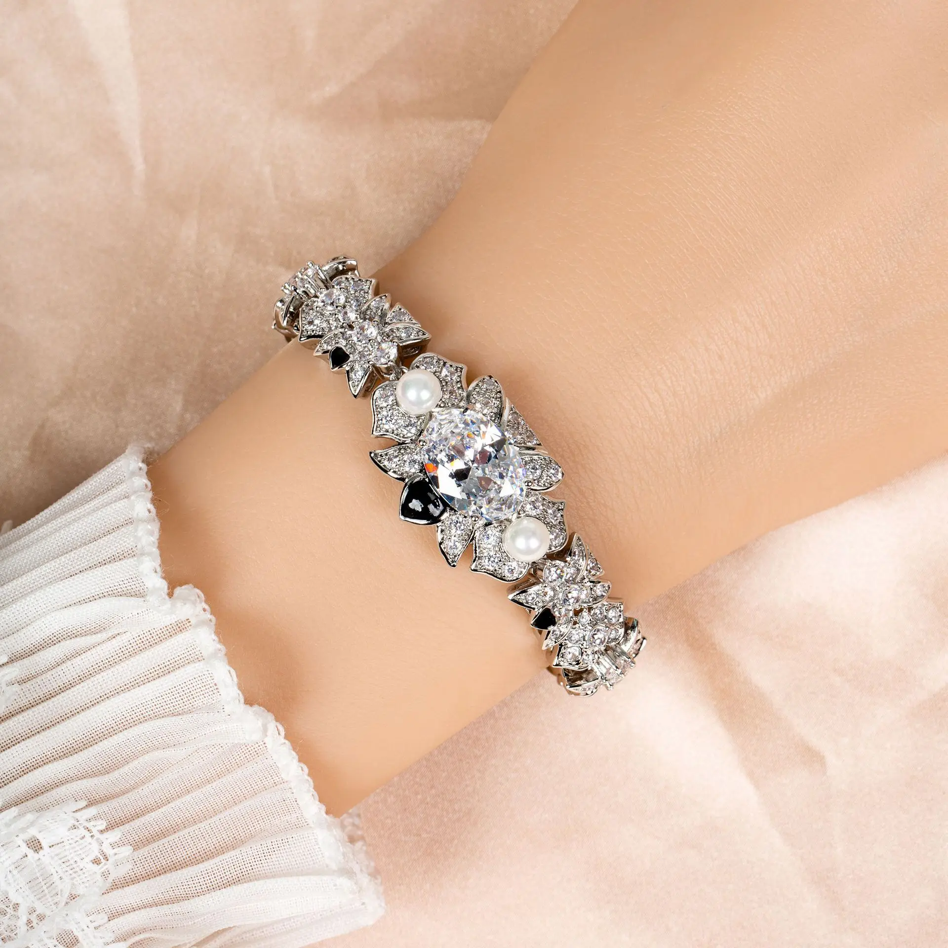 HIBRIDE Light Luxury Fine Jewellery Solid Zirconia Multicolour Bracelet Women's Costume Jewellery Set Wedding Party Gift B131