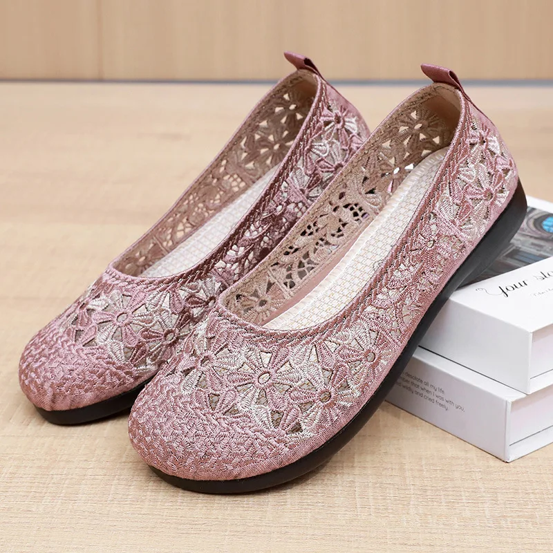 

New Ladies Mesh Casual Shoes Hollow Flowers Female Loafers Breathable Women Flats Shoes Round Toe Comfortable Mom Walking Shoes