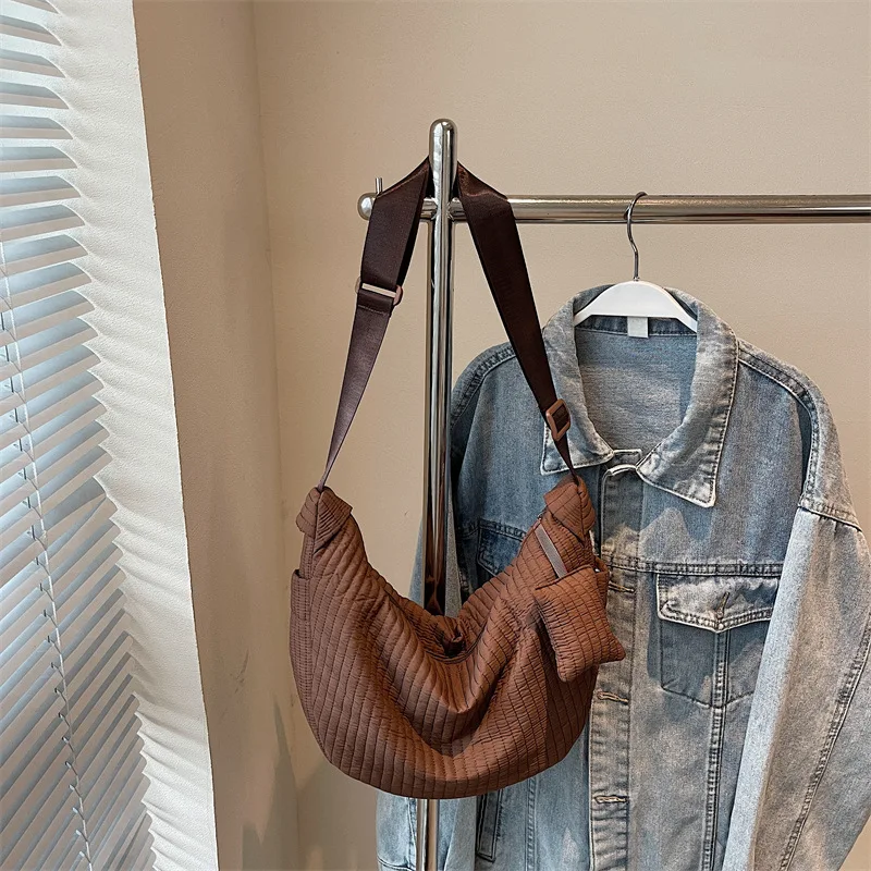 

Fashion Single Shoulder Bag Crossbody Bag2025New Trendy Casual Bag Simple Stylish Commuter Bag Autumn Large Capacity Women's Bag