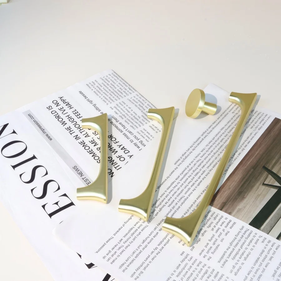 

Minimalist French cabinet handles Wardrobe Kitchen Dressing table Pulls Solid zinc alloy Furniture Handle Hardware drawer handle