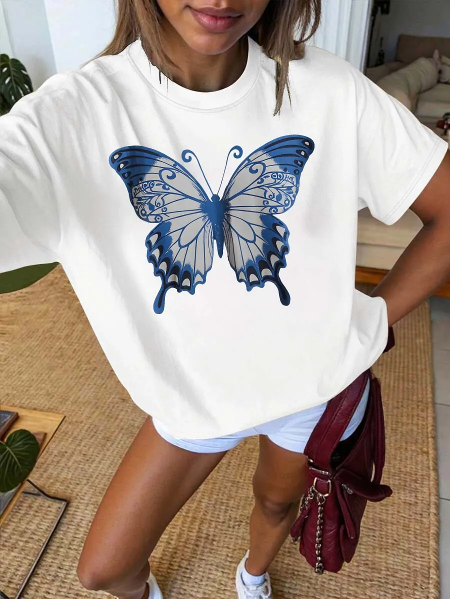 Künstlerisches Schmetterlingsgrafik-Elegantes, stilvolles, vielseitiges Sommer-Kurzarm-T-Shirt in Übergröße