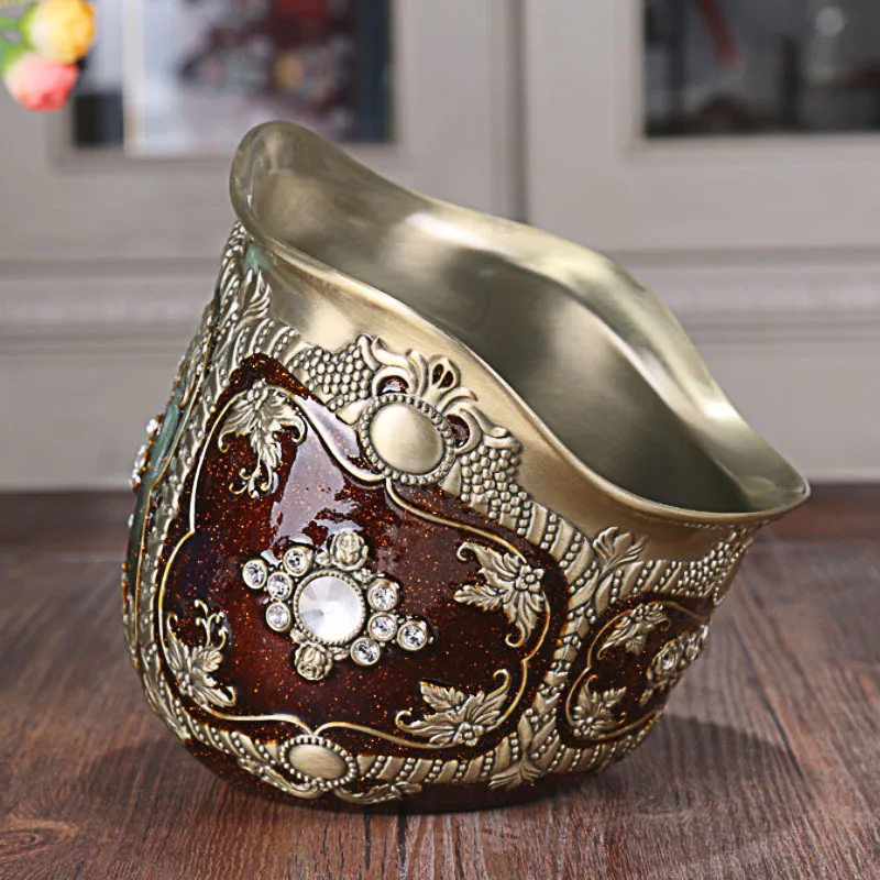 Metal Desktop Trash Can Storage Box, European Retro Angled Bowl Bar Home Desktop Multi-functional Peel Trash Bowl Bin