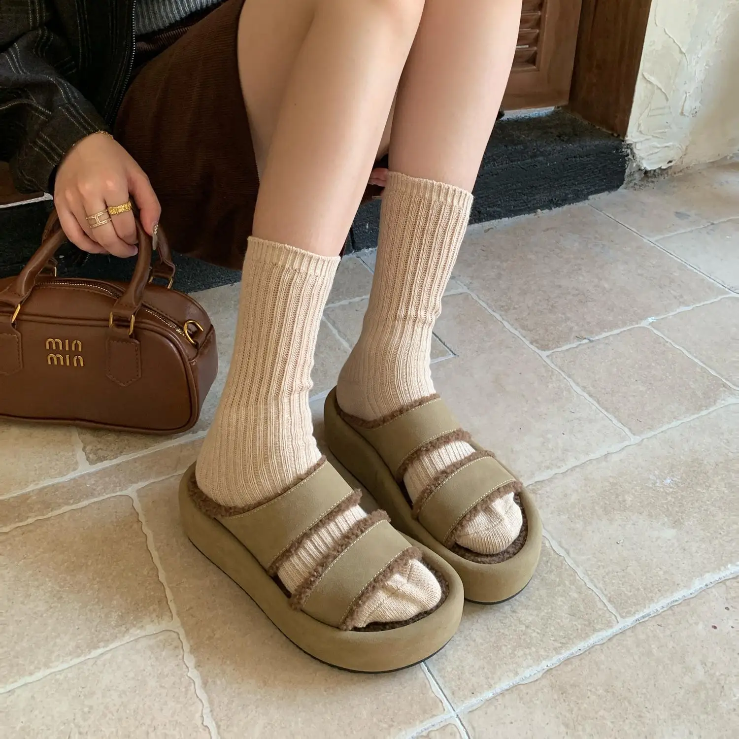Slippers Casual Low Shoes Slipers Women Platform Fur Flip Flops Slides Luxury 2025 Plush Soft Fabric Hoof Heels Rome Leisure PU image 2
